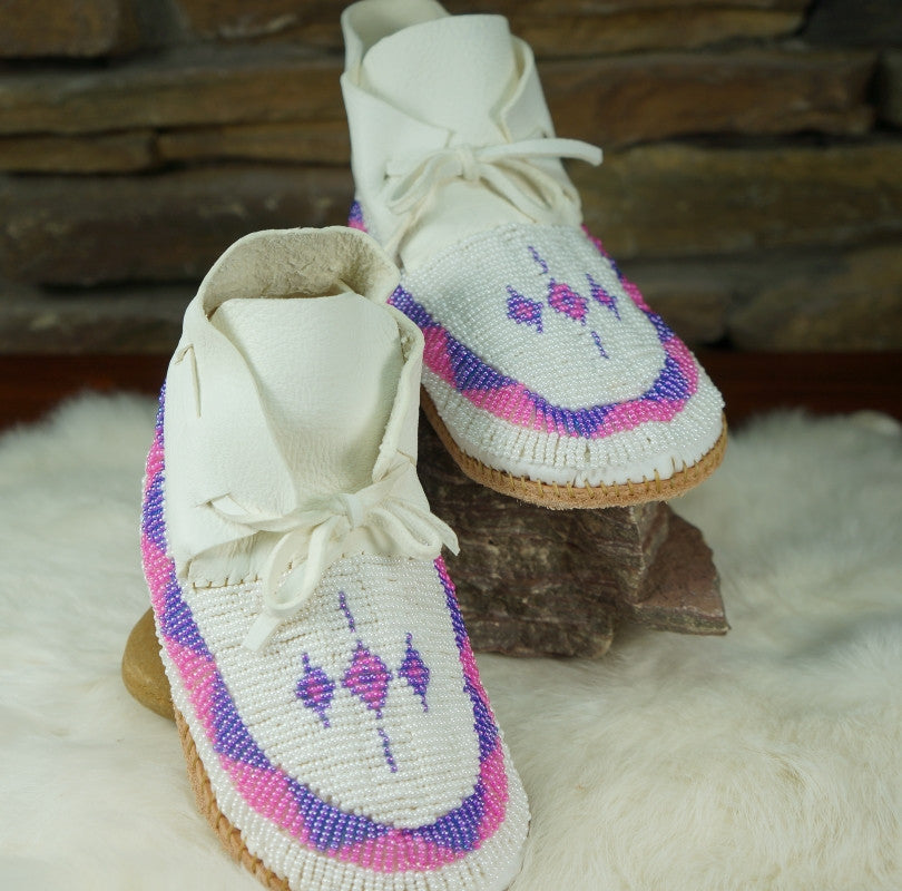 Beaded Leather Moccasins Children's Sizes – Seven Fires Art