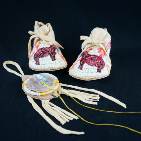 Newborn Quilled Moccasin and Turtle Amulet Set
